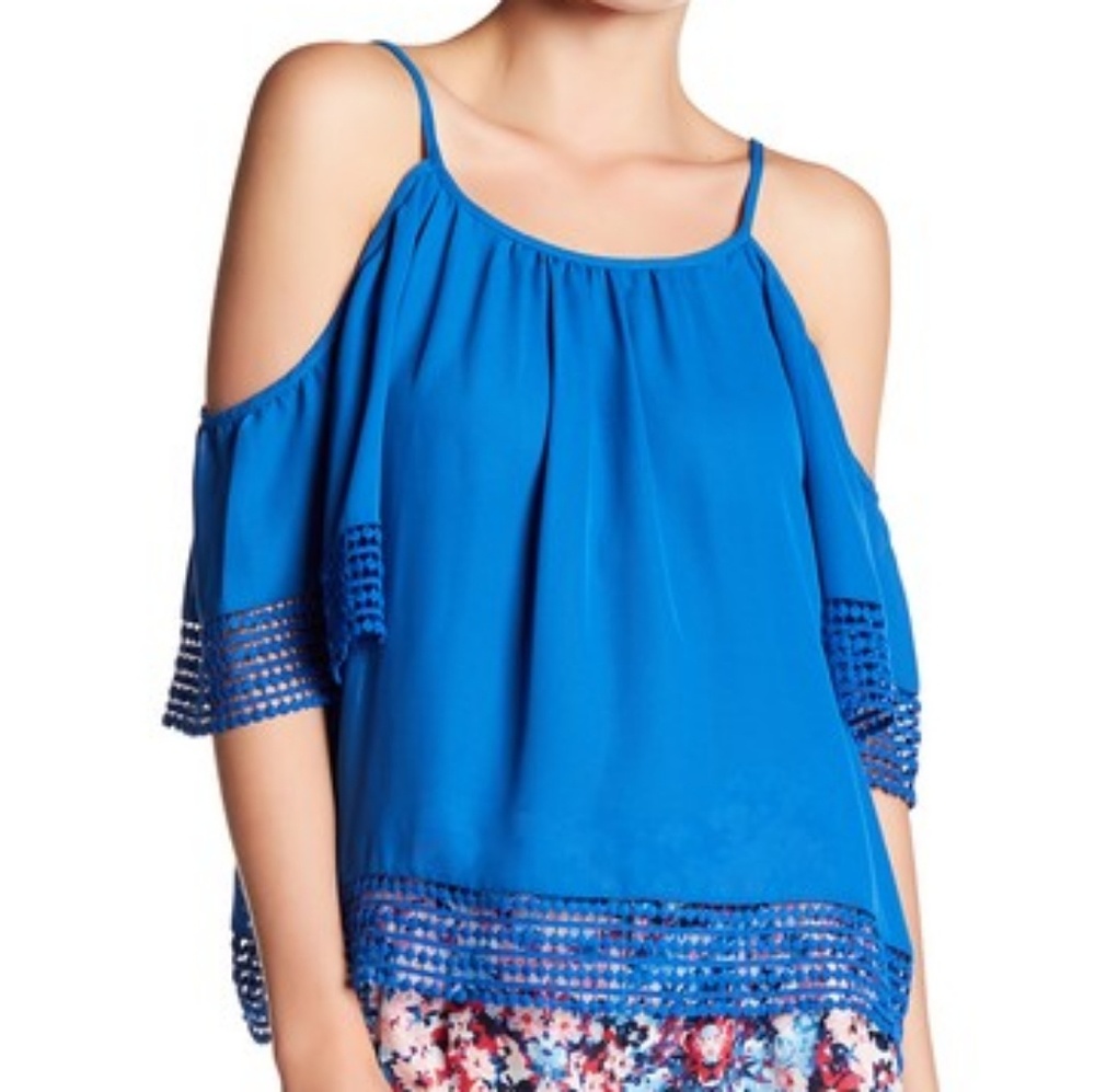 💙Parker Dotty lace cold shoulder top NWT, sz M 💙