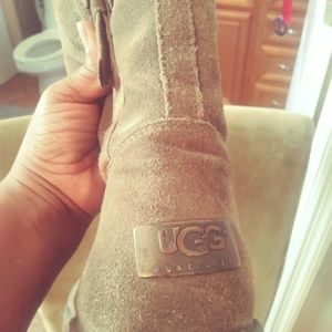 UGGS-Grey- WARM AND COZY!!