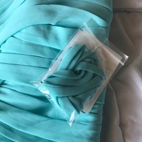 High-low PROM DRESS - Picture 6 of 7