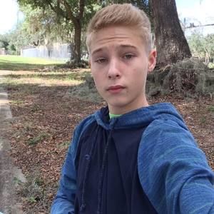 Meet your Posher, Ethan