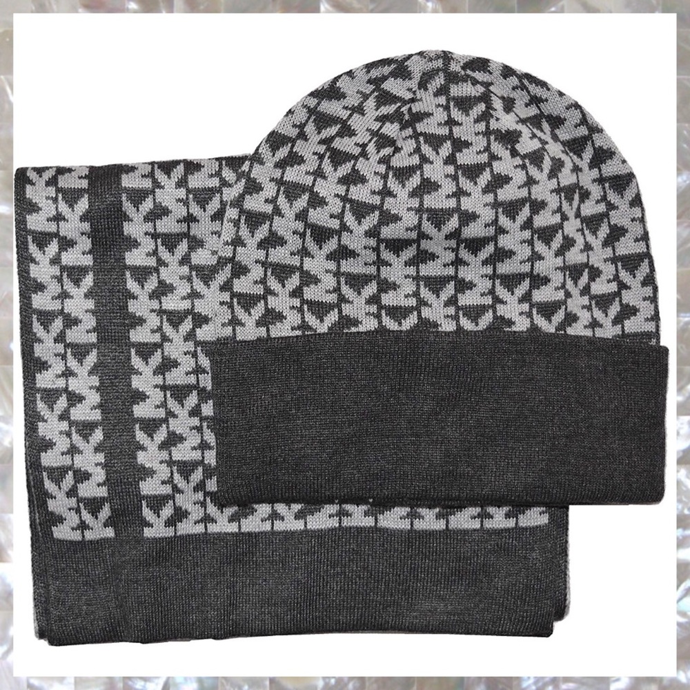 MICHAEL KORS Set Gray Signature Scarf & Beanie Hat