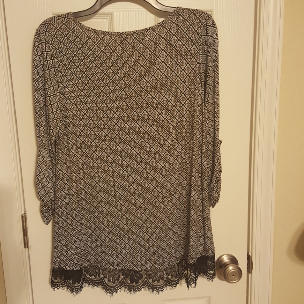Blouse - Picture 2 of 2