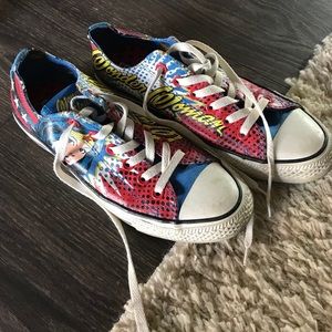 Wonder Woman Converse