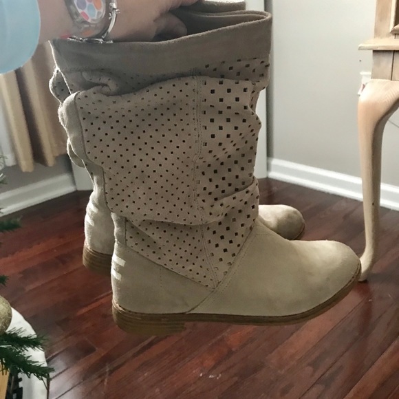 Toms Shoes - TOMS Serra perforated booties.