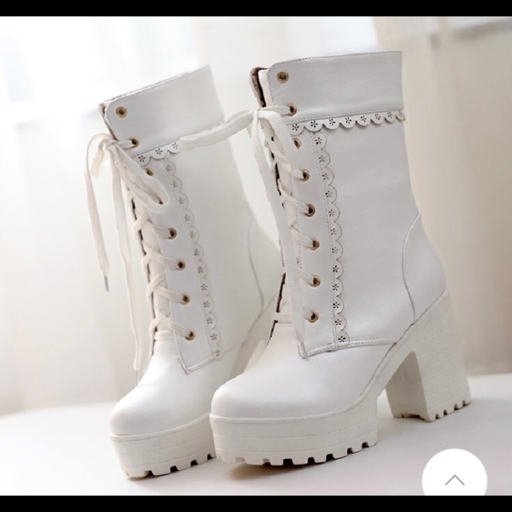 Wore 1 time new pearl white chunky boots