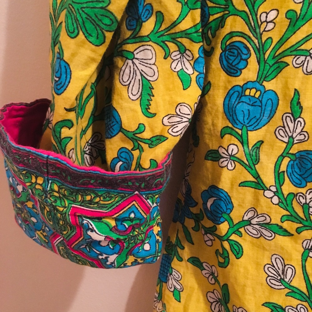 Beautiful yellow with floral print kurta. - Picture 4 of 4