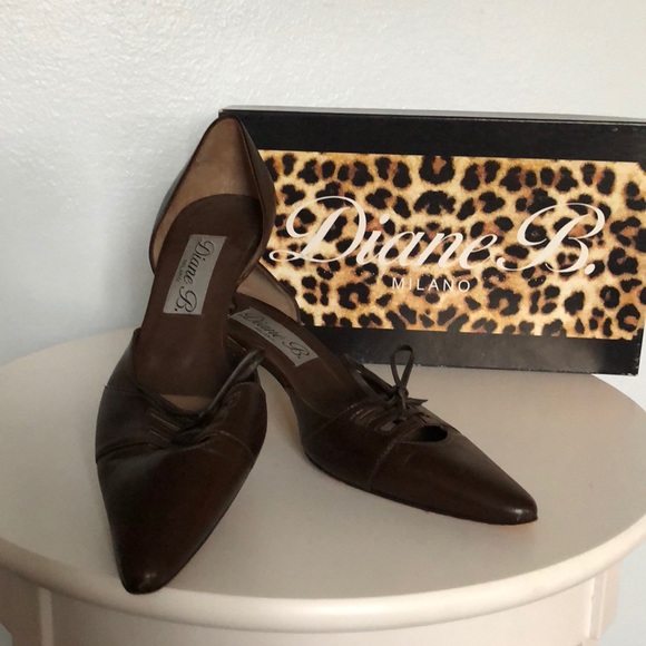 Diane B. Milano dark brown leather kitten heels - Picture 3 of 5