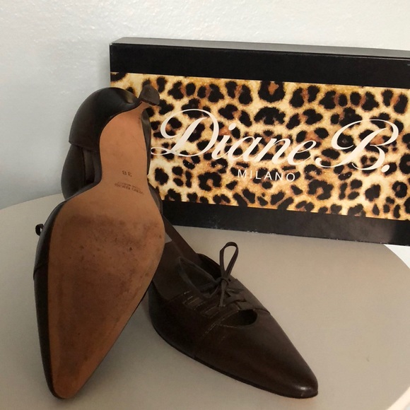 Diane B. Milano dark brown leather kitten heels - Picture 4 of 5