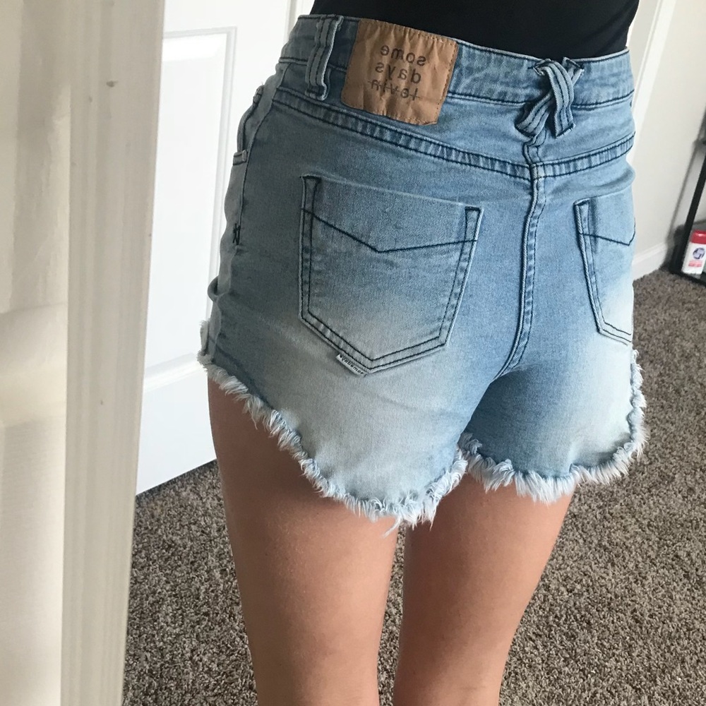 Best high waisted shorts - Picture 3 of 4