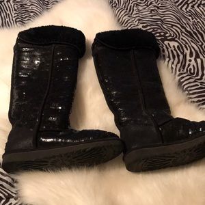 Sequin black Ugg 👢 size 7