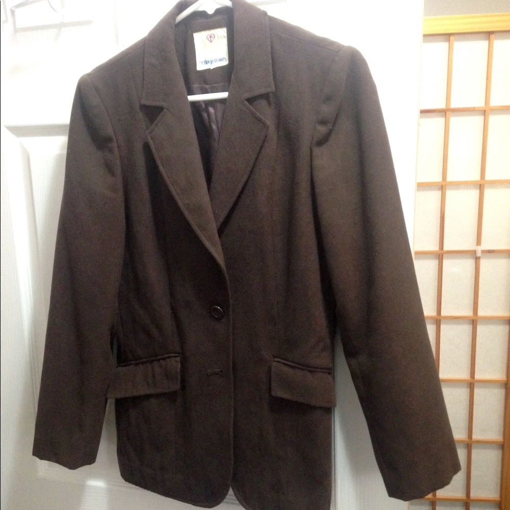 Coffee brown cotton-poly blend suedecloth blazer.