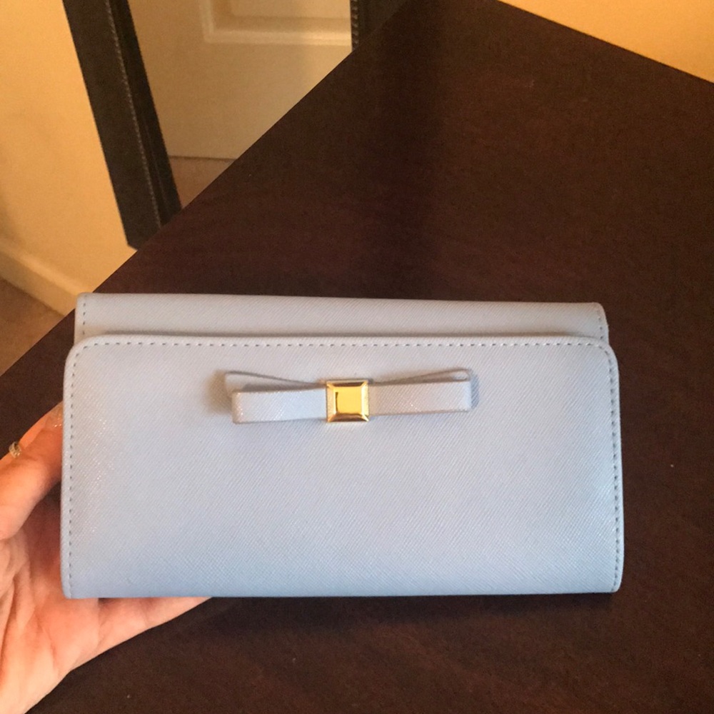 baby blue wallet
