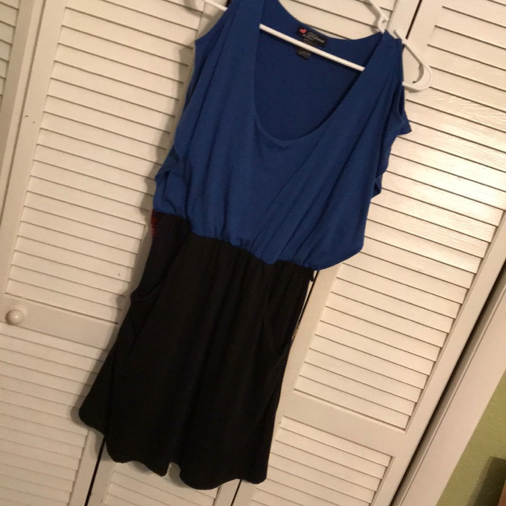 Black and blue casual dress
