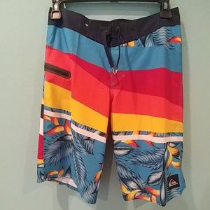 🆕 Quiksilver tropical swim boardshort short