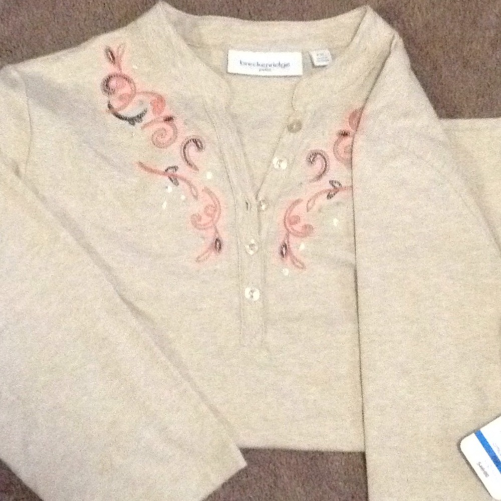 Camel color knit top. 3/4 length sleeves