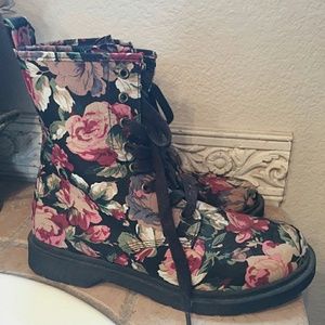 Mossimo supply co. Floral boots