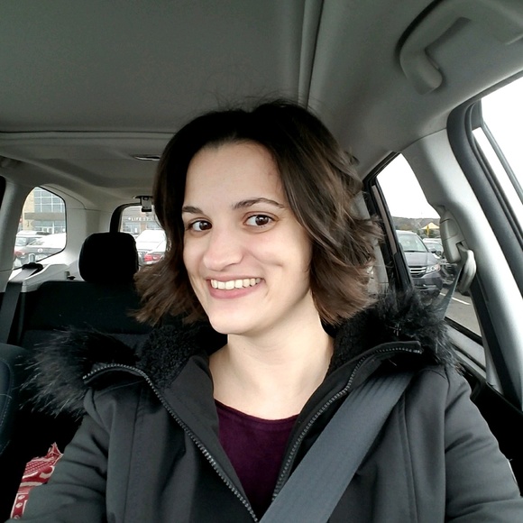 Meet your Posher, Jessica - Picture 1 of 1