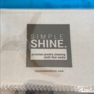 Simple shine jewelry cleaning cloth NWOT