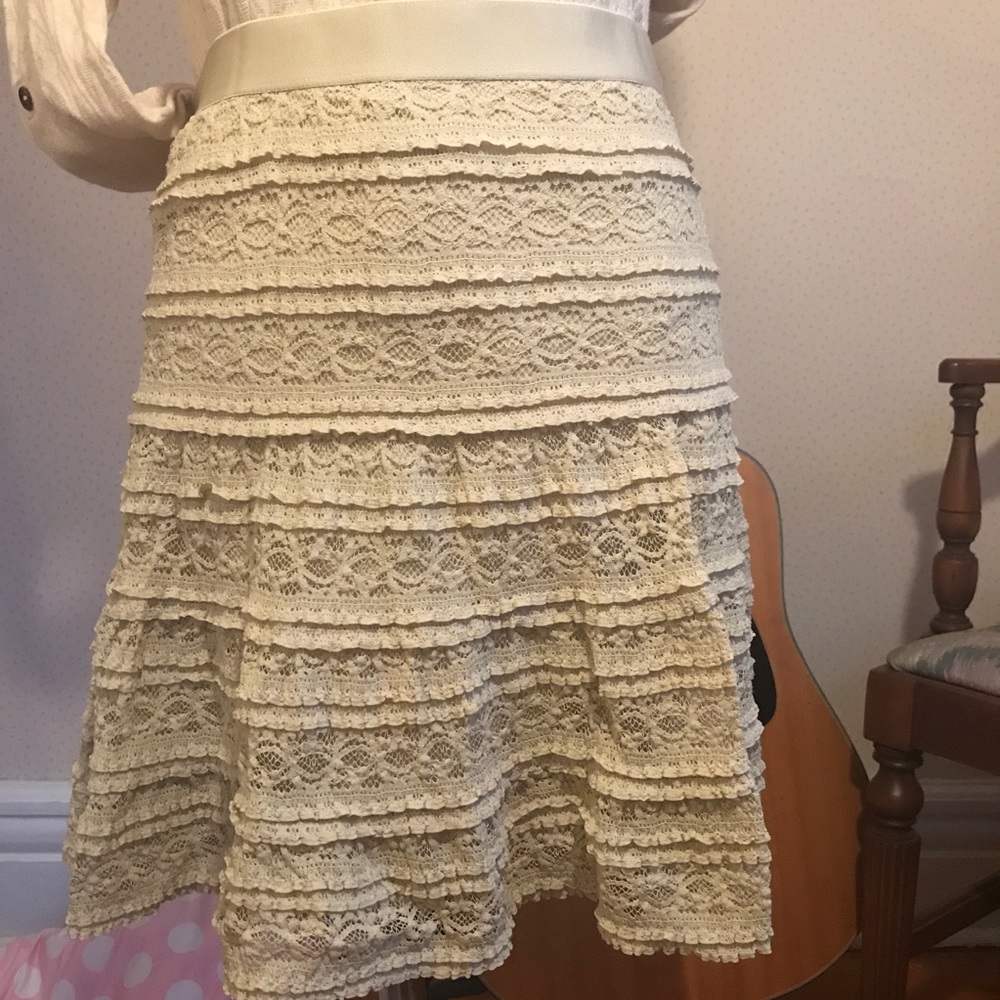 White Cream Lace Tiered Stretch Miniskirt S/M