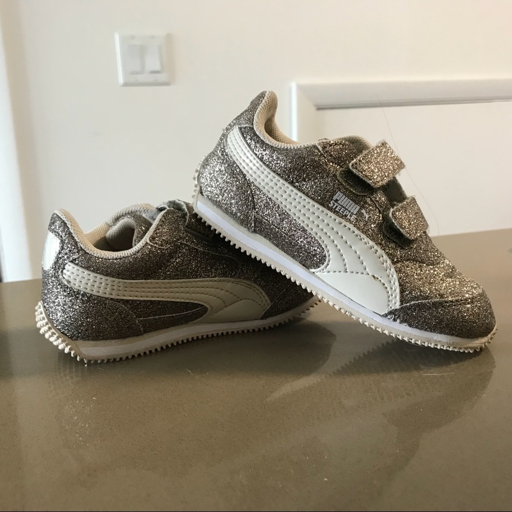 Puma Toddler Gold Glitter Whirlwind Glitz Sneaker