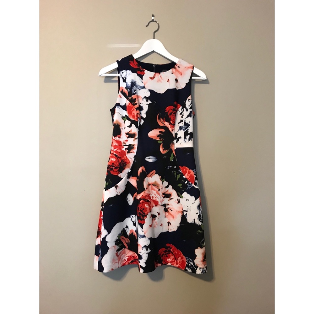 Vince Camuto blue floral dress - fit and flare