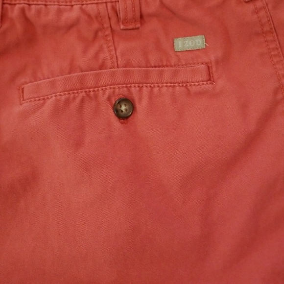 IZOD SHORTS - Picture 4 of 5
