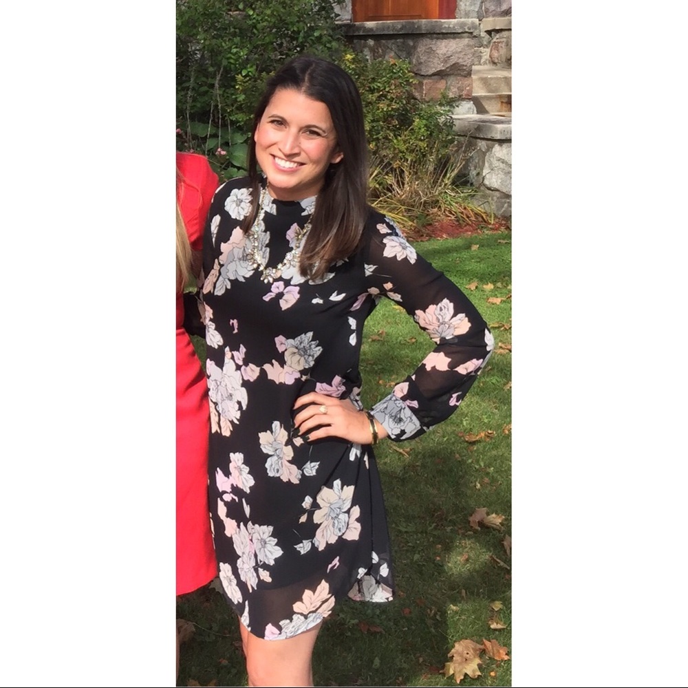 ASTR Long sleeve floral shift dress with open back