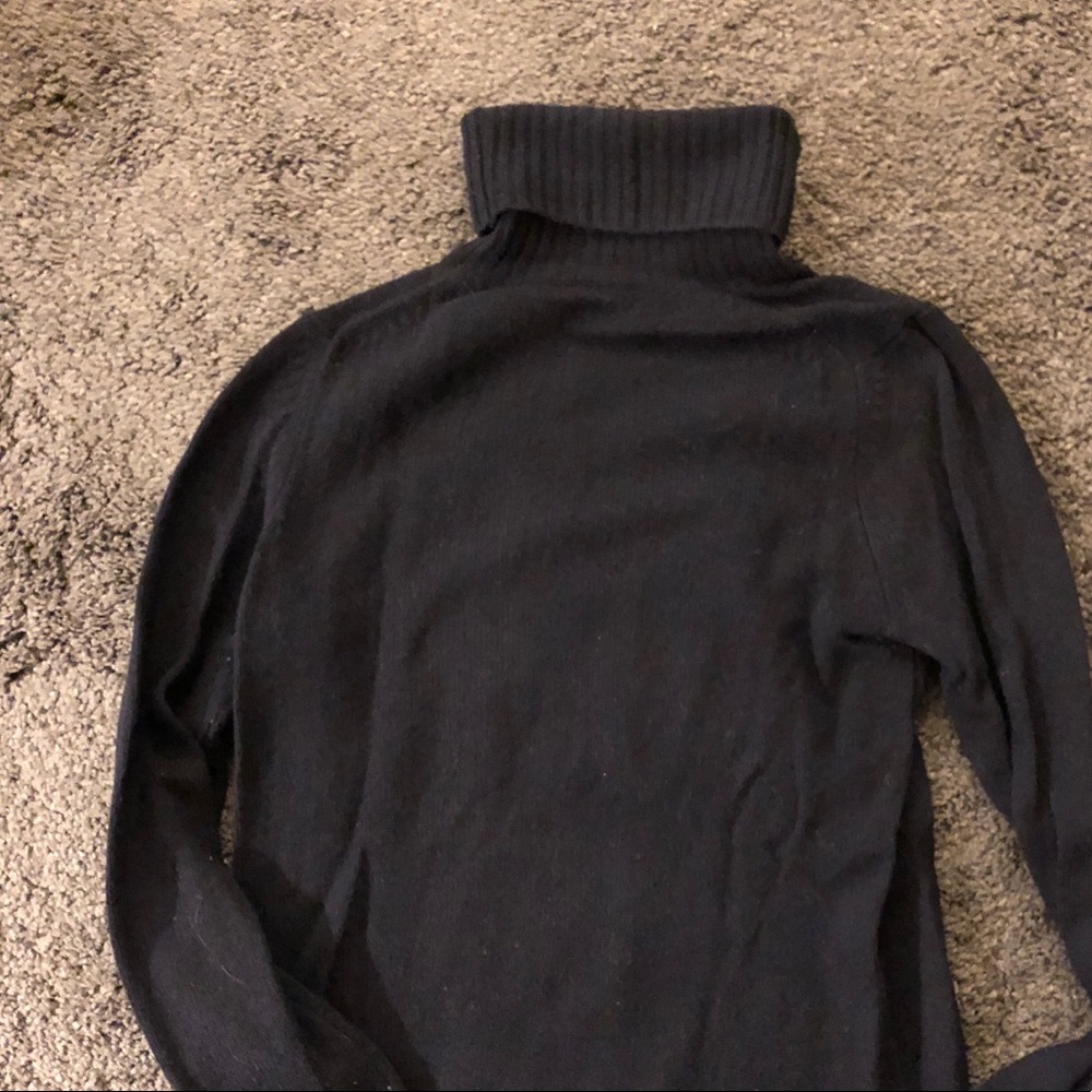 Uniqlo wool black turtleneck