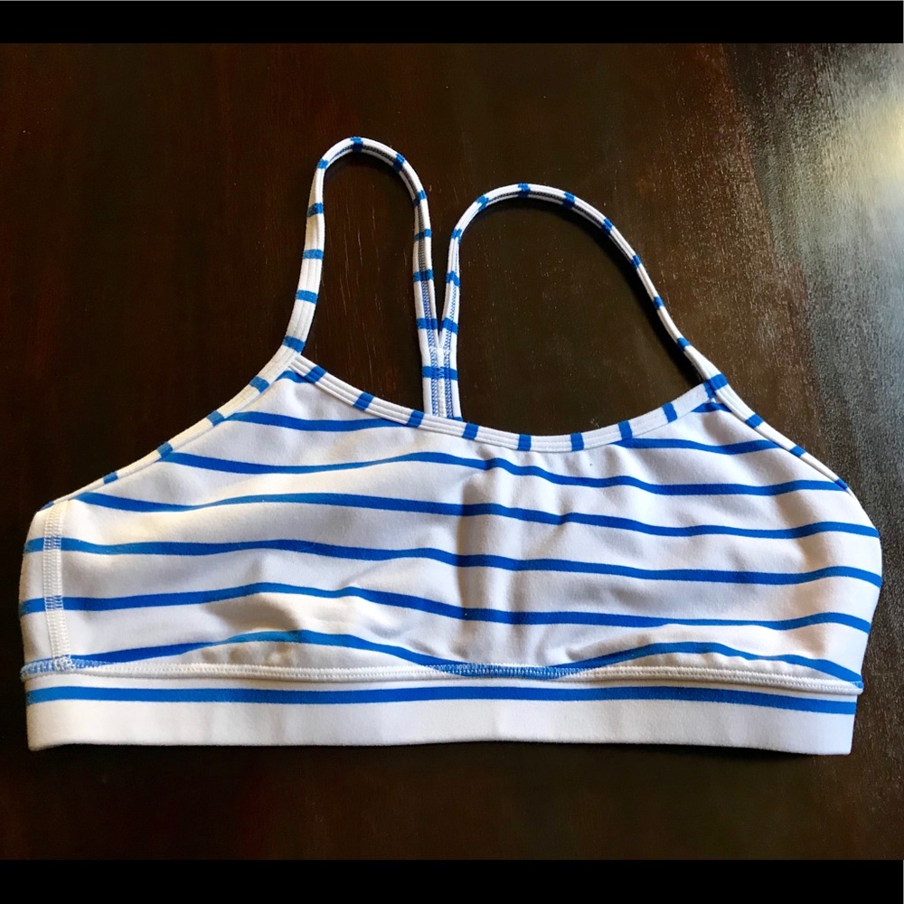 ❗️sold❗️Lululemon sports bra Sz 10 pipe dream blue