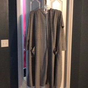 XL Lularoe Sarah
