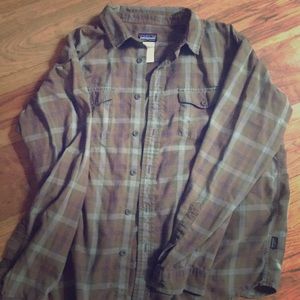 Patagonia Men’s button up shirt !