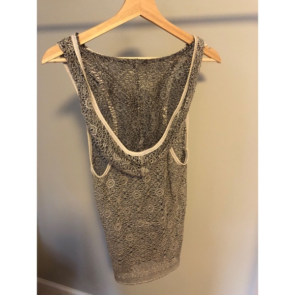 Lace top - Picture 2 of 2