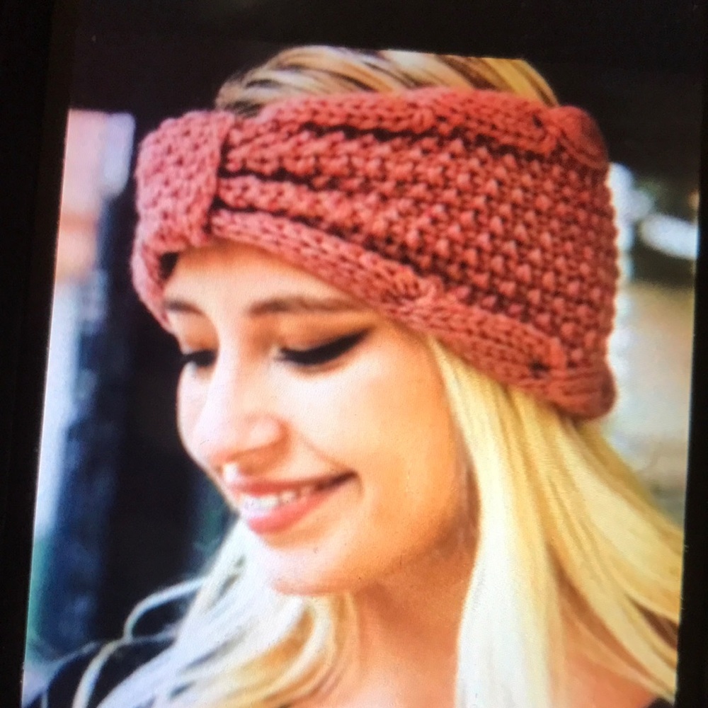💕❤️NEW ROSE ROLLED BOW KNIT HEAD BAND ..