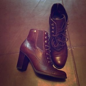 Tommy Hilfiger boots