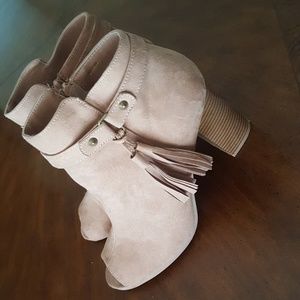 ankle booties