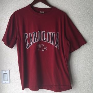 Men’s large Carolina gamecocks tee