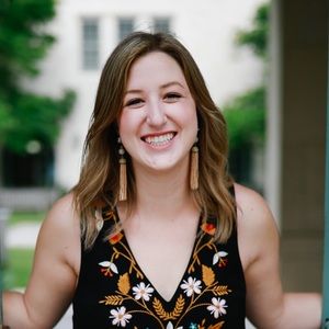 Meet your Posher, Macie