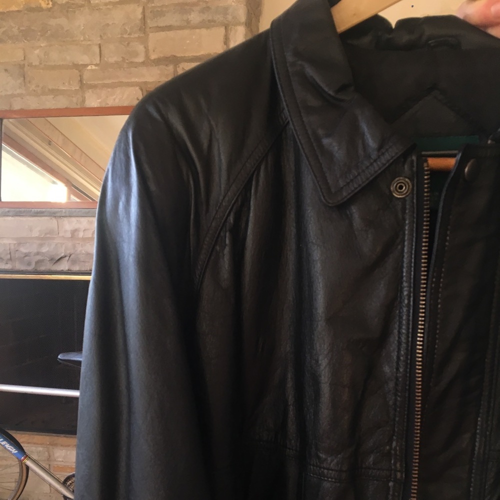 Vintage Black Leather Bomber Jacket