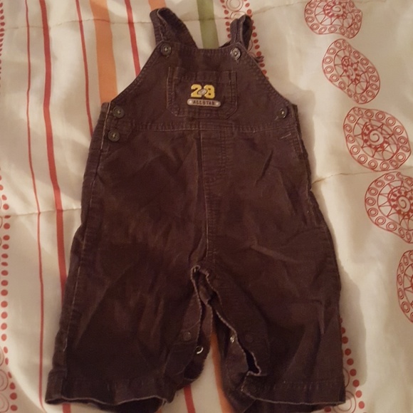 Adorable overalls - Picture 2 of 2