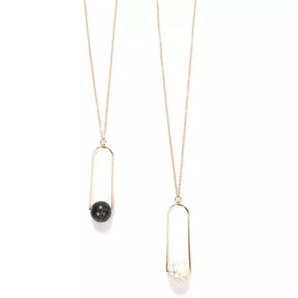 White marble texture necklace