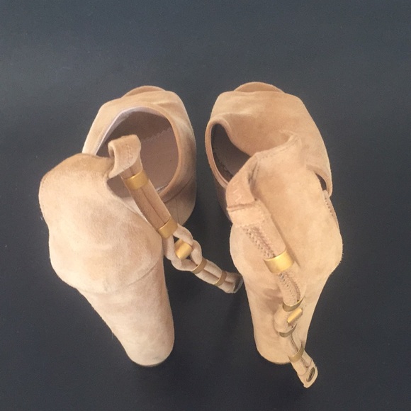 Chloe Suede Wedges - Picture 3 of 3