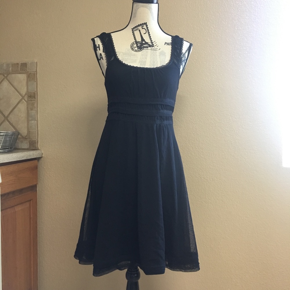 Guess black babydoll dress holiday party size S 2006 2000s vintage