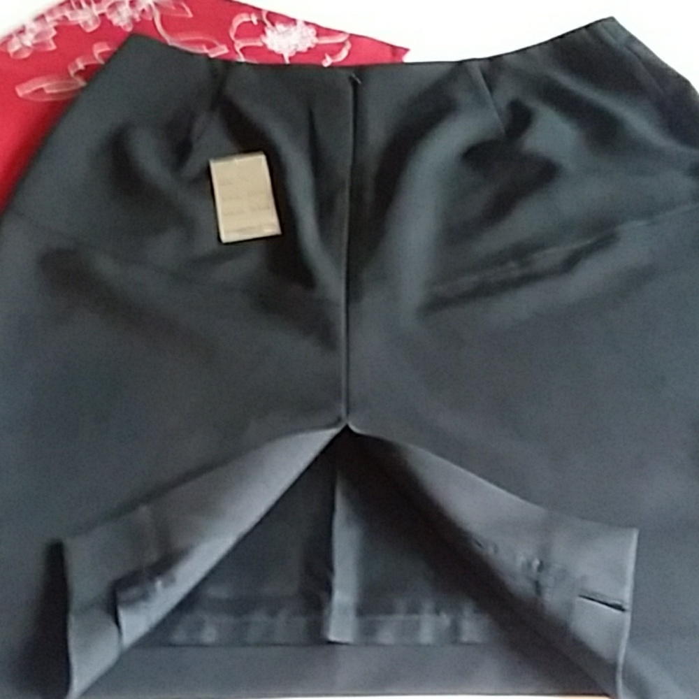 JM Reed pencil skirt - Picture 3 of 4
