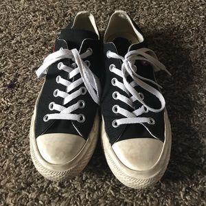 Commes Des Garcons converse size 7!