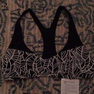 FINAL PRICE Lulu Lemon Shanti Surf Sports Top