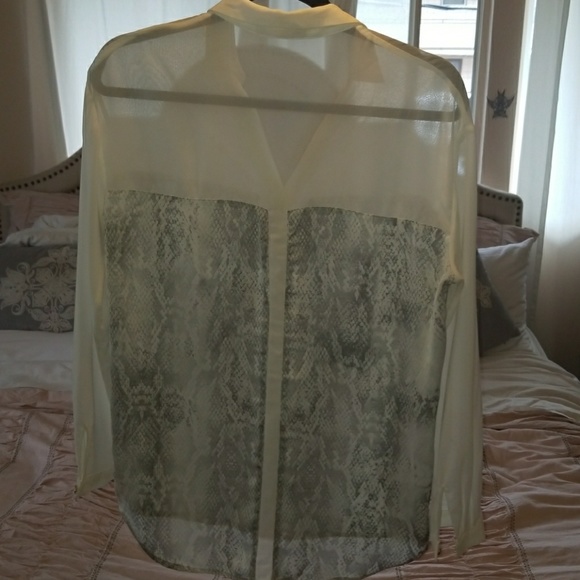 Gorgeous Jaspal white sheer snakeskin print blouse - Picture 5 of 8