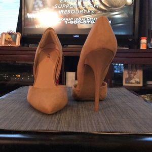 Just Fab suede nude pumps