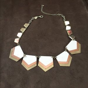 Express statement necklace