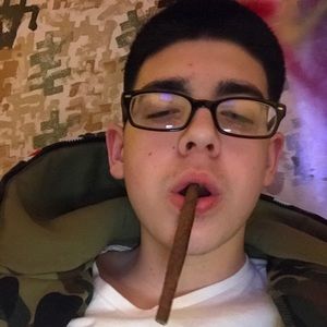 Meet your Posher, Tom