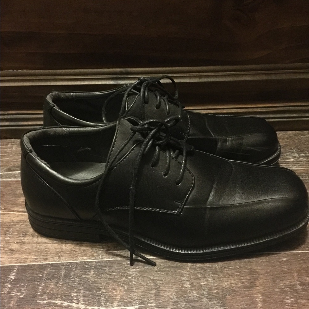 Soft stage dress shoes